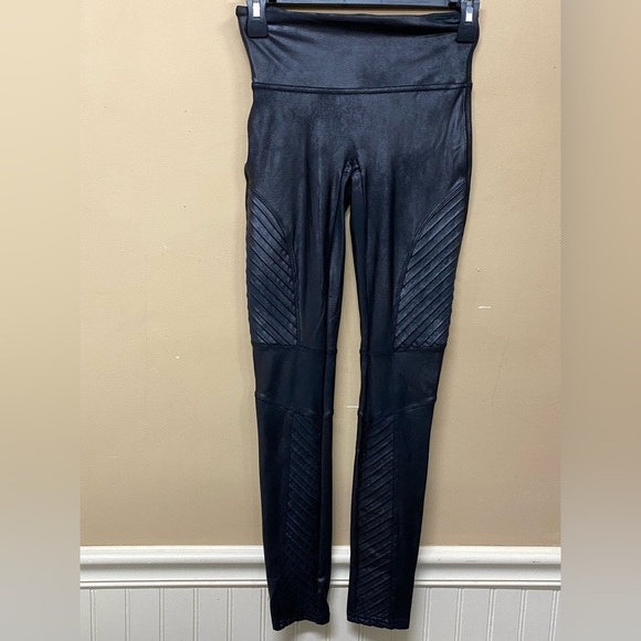 SPANX Faux Leather Moto Leggings Black Inseam 27 size Small 20136R - Picture 1 of 5